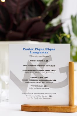 Menu photo 1 White Garden Le port de la Vigne, 01