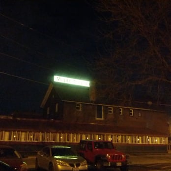 Maple Tree Inn - The restaurant at night - Southern Near Me - Homewood, Illinois