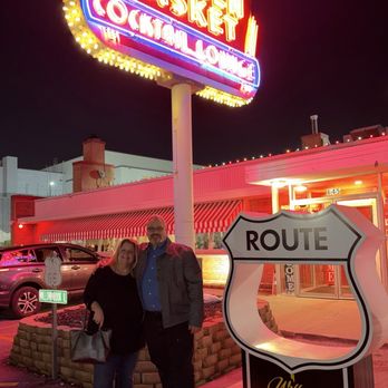 Dell Rhea's Chicken Basket - American Near Me - Willowbrook, Illinois