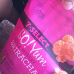 7-Eleven - Digging their new range of popcorn flavors!!