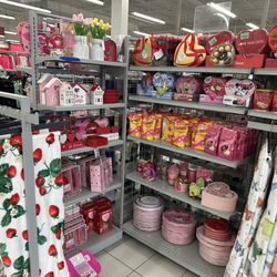 Burlington - Clean and tidy display