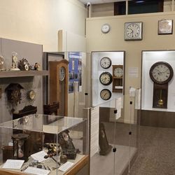Old Courthouse Museum - Vintage clocks