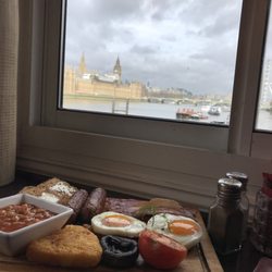 Riverside Cafe - Cute