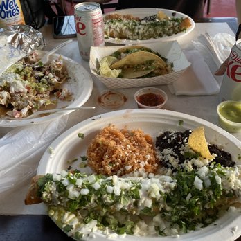 Serg's Mexican Kitchen - Food Trucks Near Me - Honolulu, Hawaii