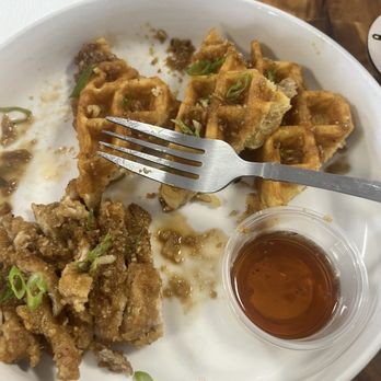 Southern Love - Chicken and waffles - Southern Near Me - Honolulu, Hawaii