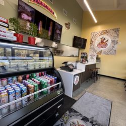 Seniore's Pizza - Inside