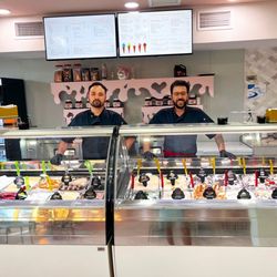 Dua Gelato & Coffee