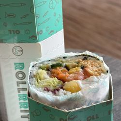 Rollrritto + Poke Bar - Maui Burrito!!