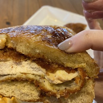 Smack's Chicken Shack - Lemon chicken sandwich - Food Trucks Near Me - San Antonio, Texas
