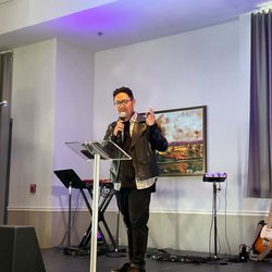 The Father’s House Natomas - Pastor Matt, so good!! Relatable and anointed!