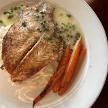 Pilothouse Restaurant - Salmon. - New American Near Me - Sacramento, California
