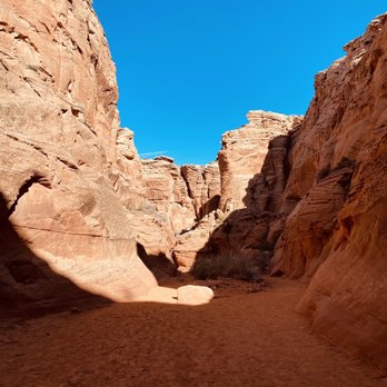 Taadidiin Tours - Walking Tours Near Me - Page, Arizona Taadidiin Tours - Walking Tours Near Me - Page, Arizona