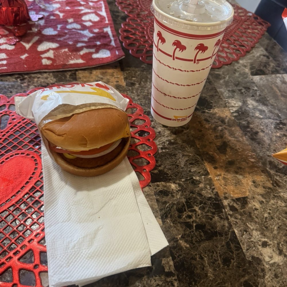 In-N-Out Burger - GREAT grilled cheese lunch! - Burgers Near Me - Fresno, California