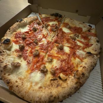 DeSano Pizzeria Napoletana - Pizza Near Me - Austin, Texas DeSano Pizzeria Napoletana - Pizza Near Me - Austin, Texas