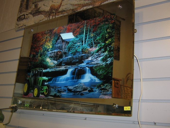 MACK’S GENERAL STORE/PICKLES GAP VILLAGE 305 Highway 365, Conway