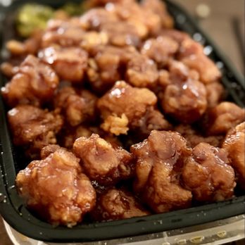 Golden Wok - General Tso's Chicken 左宗雞 just ok. Like the shrimp better OuiOui. - Chinese Near Me - Spring Hill, Florida Golden Wok - General Tso's Chicken 左宗雞 just ok. Like the shrimp better OuiOui. - Chinese Near Me - Spring Hill, Florida