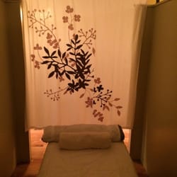 Serene ambiance in the massage booth