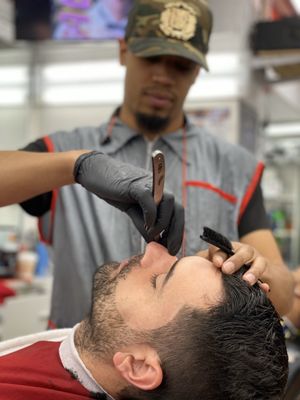 D'Friends Barber Shop by null
