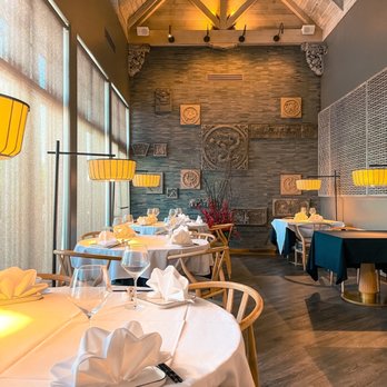 Chang'an - Inside - Asian Fusion Near Me - Tustin, California
