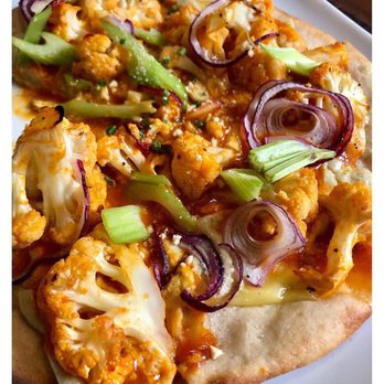 SunCafe - Buffalo cauliflower pizza - Vegan Near Me - Studio City, California SunCafe - Buffalo cauliflower pizza - Vegan Near Me - Studio City, California