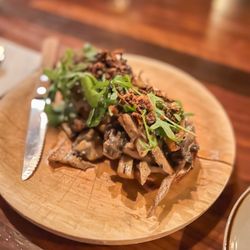Palo Tapas Bar - Mushroom toast