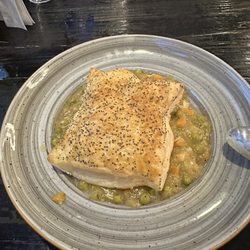 Libee's Sports Bar & Grill - Chicken pot pie very good and hearty but a little spicy