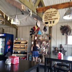 Chimney Rock Pioneer Crossing - Plenty of sodas, root beer and even some beers.