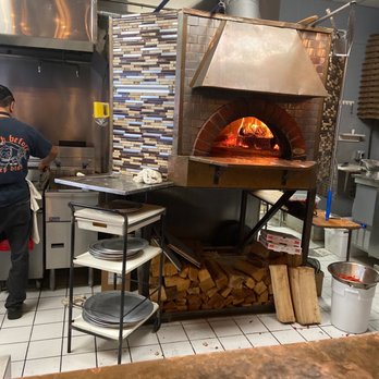 One 6 Three - Pizza Near Me - New Haven, Connecticut