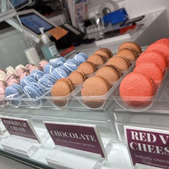 Kate Weiser Chocolate - Trinity Groves - Desserts Near Me - Dallas, Texas Kate Weiser Chocolate - Trinity Groves - Desserts Near Me - Dallas, Texas