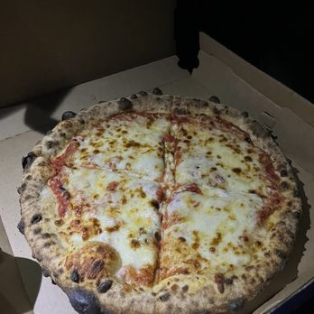 Fiore Pizzeria & Bakery - Bakeries Near Me - Forest Park, Illinois