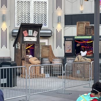 Halloween Horror Nights - Haunted Houses Near Me - Los Angeles, California