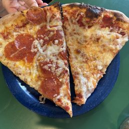 Pepperoni pizza. Cheese pizza ( I preferred the pepperoni & my friend preferred the cheese !