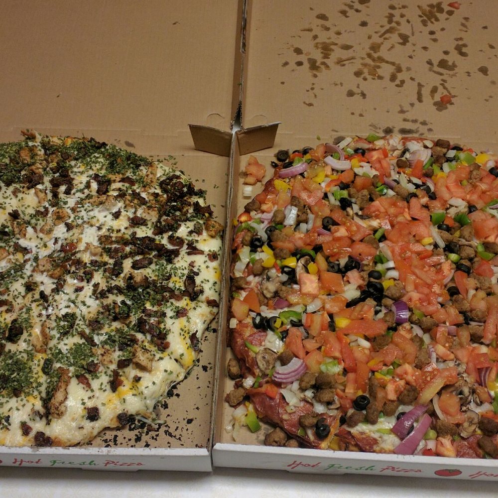 Bob's Big Bend Bowl - WOW. Chicken bacon ranch, and a Bronco pizza. Absolutely over the top. We were even able to get it delivered. Very pleased. - Bowling Near Me - Ritzville, Washington