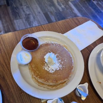 Mountain Oaks Cafe - American Near Me - Oakhurst, California Mountain Oaks Cafe - American Near Me - Oakhurst, California