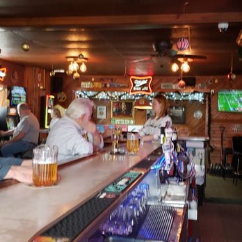Stingers - Sunday $3 domestic pitchers - Bars Near Me - West Allis, Wisconsin Stingers - Sunday $3 domestic pitchers - Bars Near Me - West Allis, Wisconsin