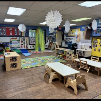 Edmonds KinderCare - Child Care & Day Care Near Me - Lynnwood, Washington