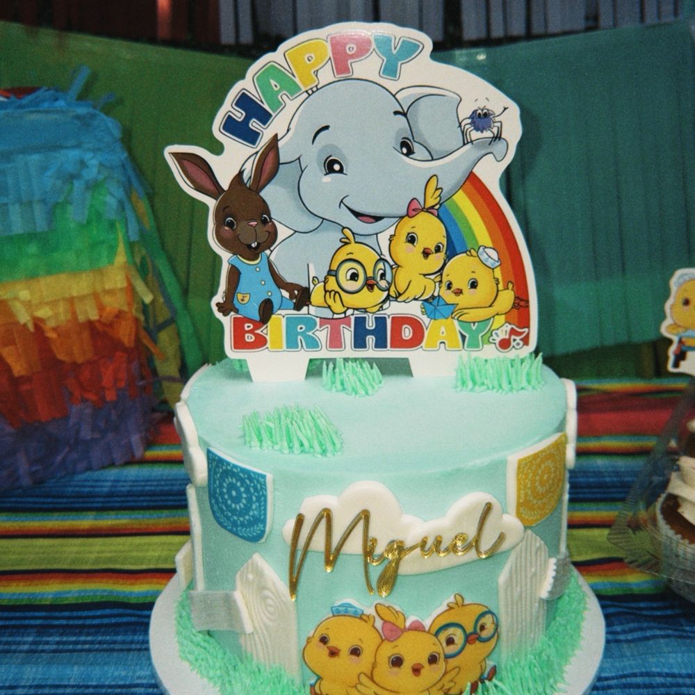 Oahu Bakes & Brew - The Birthday cake - Custom Cakes Near Me - Kapolei, Hawaii Oahu Bakes & Brew - The Birthday cake - Custom Cakes Near Me - Kapolei, Hawaii