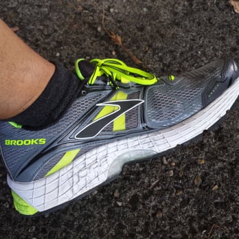 Running Room - Best pair of running shoes I've ever had. - Sports Wear Near Me - Honolulu, Hawaii Running Room - Best pair of running shoes I've ever had. - Sports Wear Near Me - Honolulu, Hawaii
