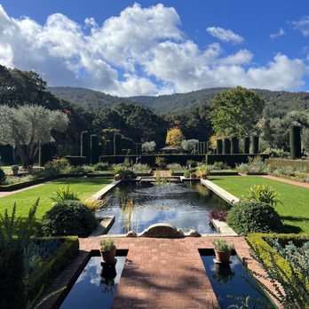 Filoli - Main pool - Botanical Gardens Near Me - Woodside, California