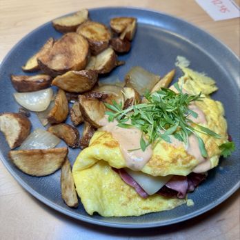 The Urban Tap - Emerald Omelette - Gastropubs Near Me - Pittsburgh, Pennsylvania The Urban Tap - Emerald Omelette - Gastropubs Near Me - Pittsburgh, Pennsylvania