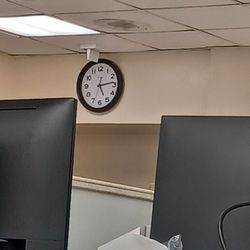 St Barnabas Hospital - The clock in the E.R