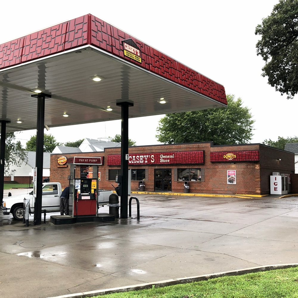 Casey's - Building Exterior - Pizza Near Me - Hamburg, Iowa