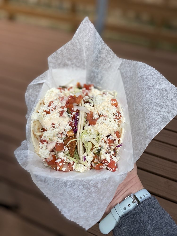 GRIZZLY TUNA Updated August 2024 212 Photos & 521 Reviews 850 N