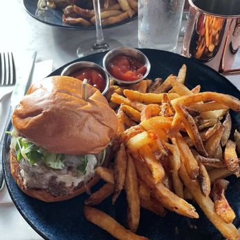 Queen's Room - Burger with fries - Coffee & Tea Near Me - Astoria, New York Queen's Room - Burger with fries - Coffee & Tea Near Me - Astoria, New York