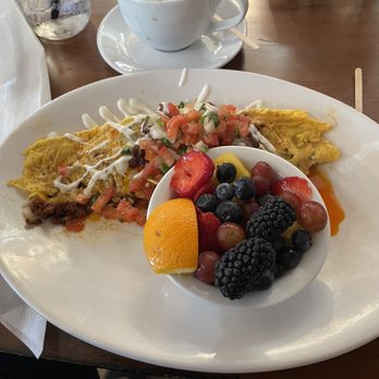 Toast Kitchen & Bar - Chorizo Omelette - Breakfast & Brunch Near Me - Brea, California Toast Kitchen & Bar - Chorizo Omelette - Breakfast & Brunch Near Me - Brea, California