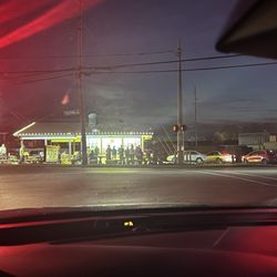 Valley Dairy Freeze - Crowded Wednesday Night :)