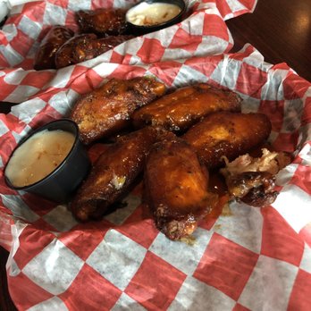 Rubbin' Butts BBQ - Appetizer wings with red hot and spicy BBQ sauces - Barbeque Near Me - Sellersburg, Indiana Rubbin' Butts BBQ - Appetizer wings with red hot and spicy BBQ sauces - Barbeque Near Me - Sellersburg, Indiana