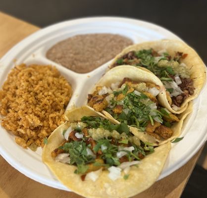 Rojo's Mexican Food by null