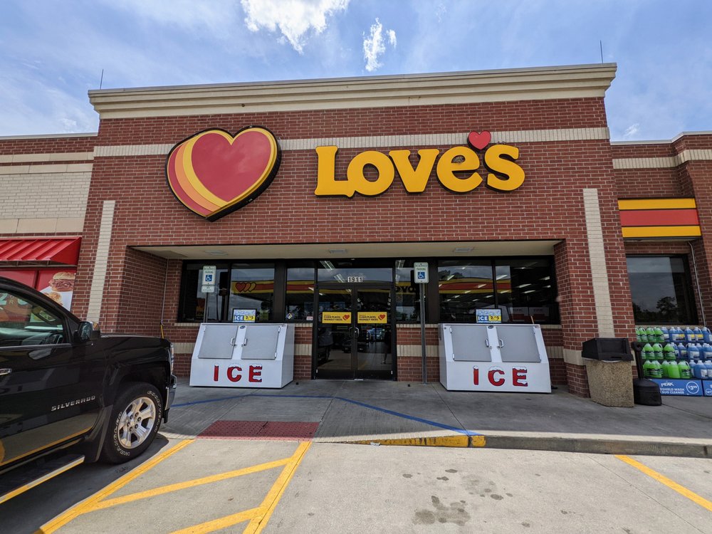 LOVE’S TRAVEL STOP Updated September 2024 98 Photos & 28 Reviews
