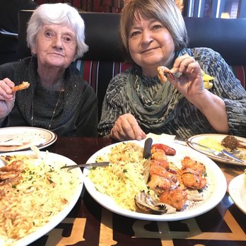 Al Bawadi Grill - S - Mediterranean Near Me - Bridgeview, Illinois